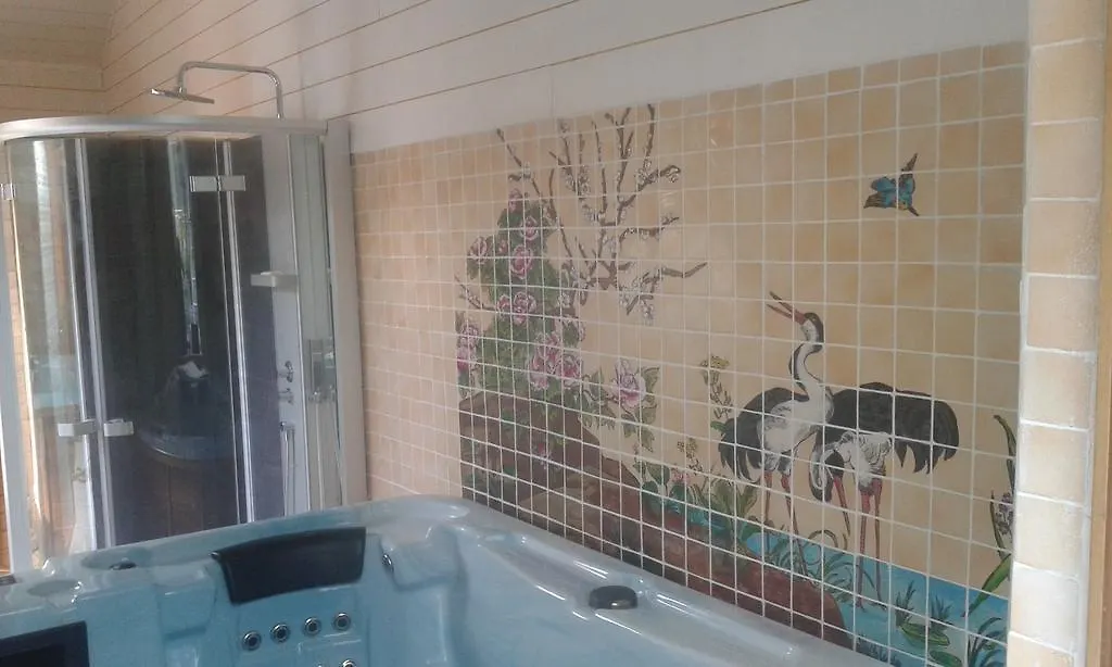 *** Bed & Breakfast Chambres D'Hotes L'Enclos Des Jacobins Saint-Girons  France