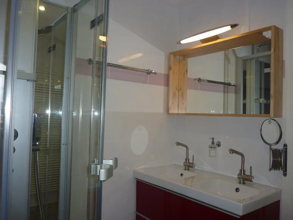 Chambres D'Hotes L'Enclos Des Jacobins Saint-Girons  Bed & Breakfast Saint-Girons (Ariege)